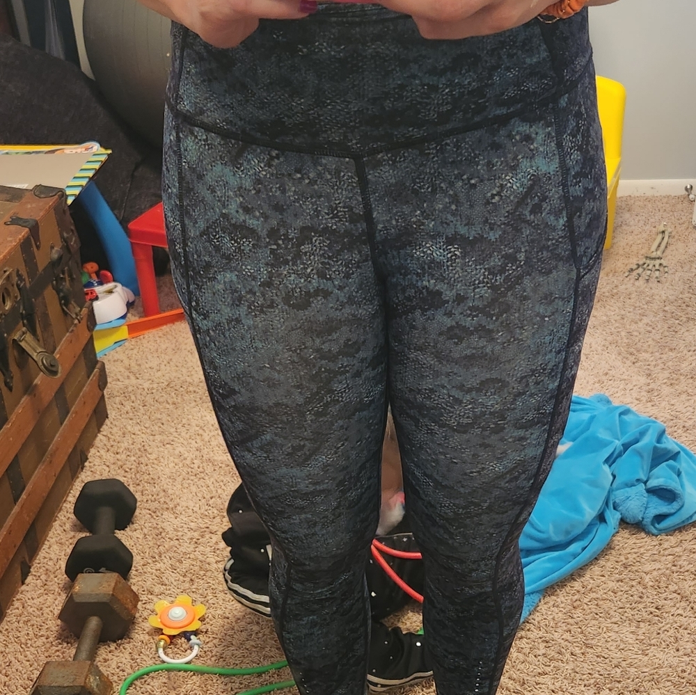 Lululemon leggings sz 4